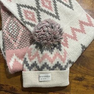 Abercrombie & Fitch Kids Pink and Gray Zigzag Beanie and Neck Warmer Set